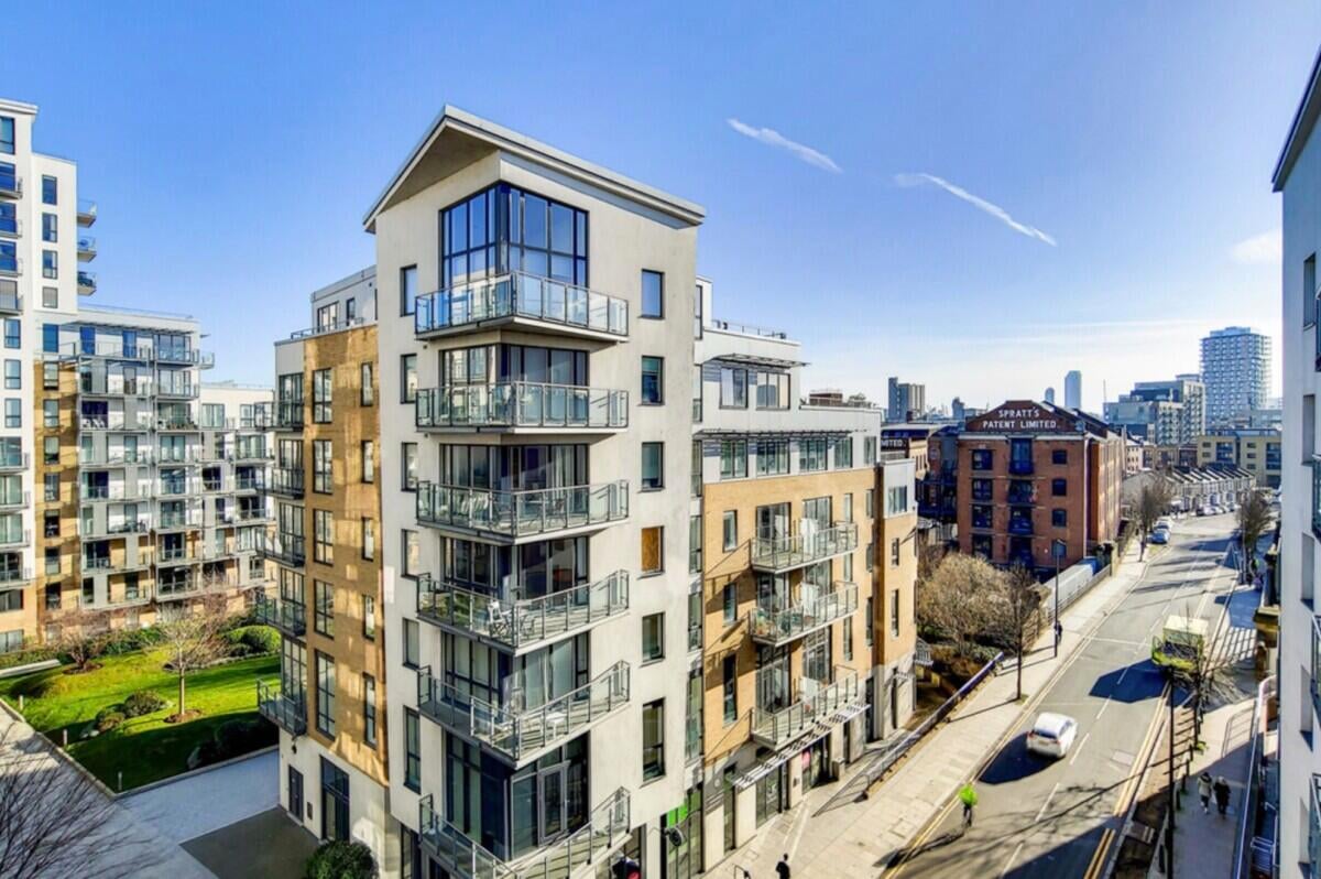 Hudson House at Caspian Wharf